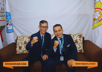 Staff Pustakawan & Staff IT